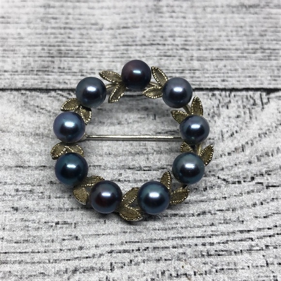 Curated bundle silver tone pearl brooch and ring 6.25 elegant statement - Picture 3 of 7